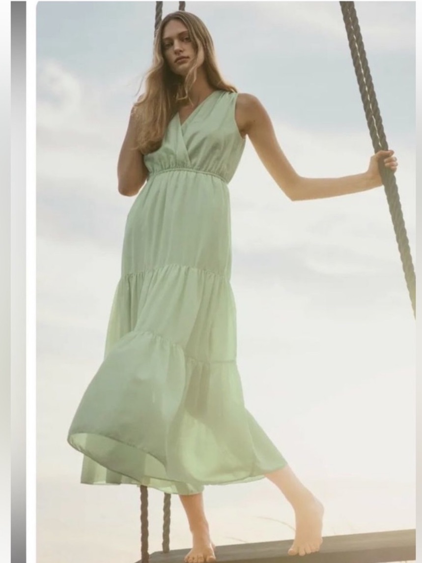 Banana Republic Green Tiered Lined Maxi Dress Sz M